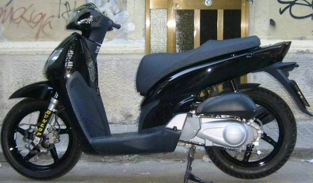 запчасти для скутера honda sh 300i