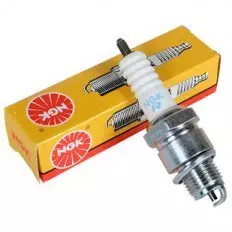Свічка запалювання NGK 6607 CPR8EB-9 Standard Plug