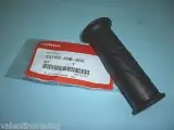 Рукоятка руля левая GRIP L. HANDLE (53166-KWB-600)