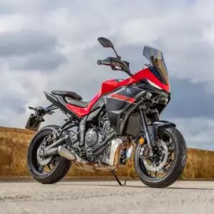 Нові Yamaha Tracer 7 і топова модель GT отримають дросельну заслінку з електроприводом у 2025 році фото